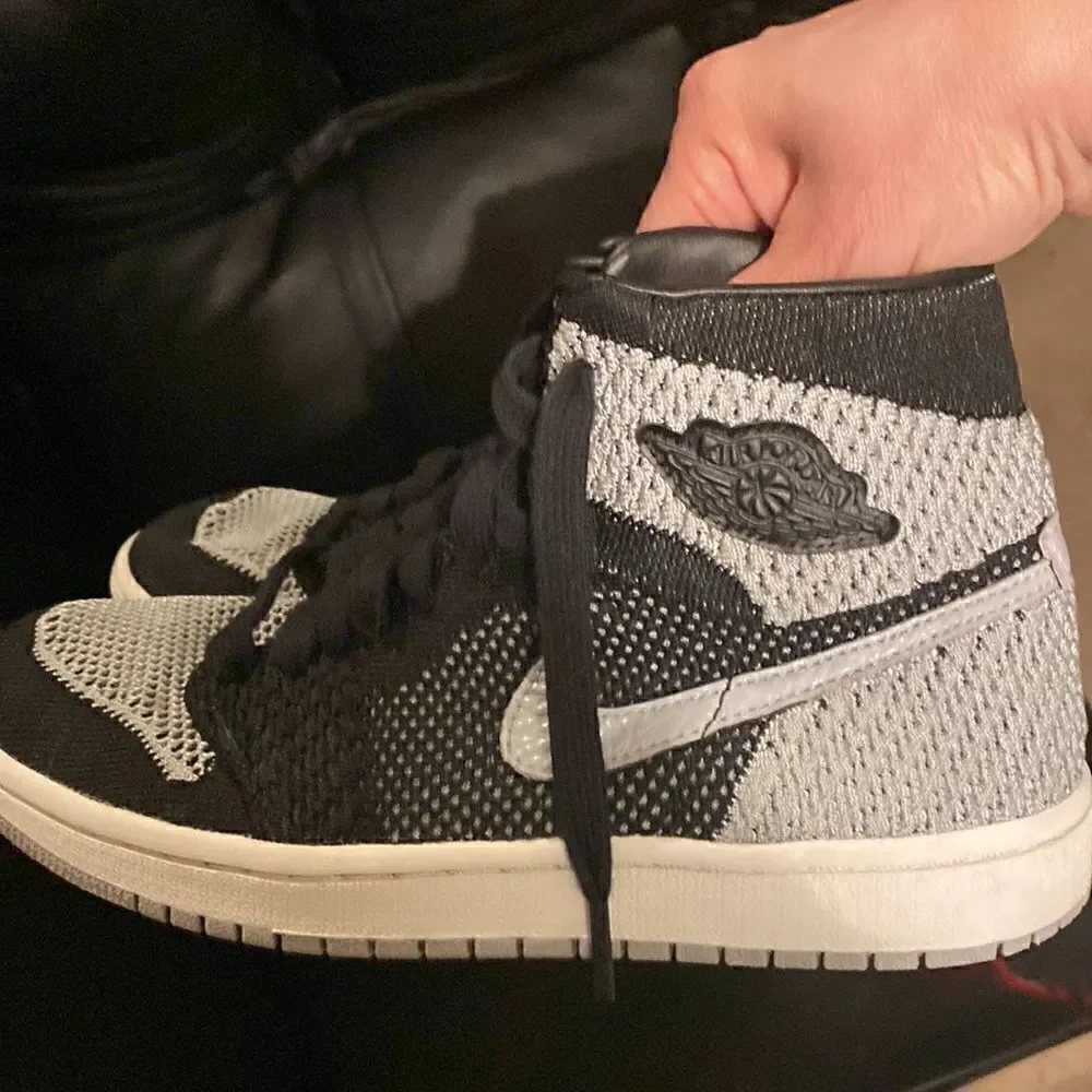 Rare EUC 2018 Youth Air Jordan 1 Retro High OG Flyknit GS Shadow Sneakers 6.5